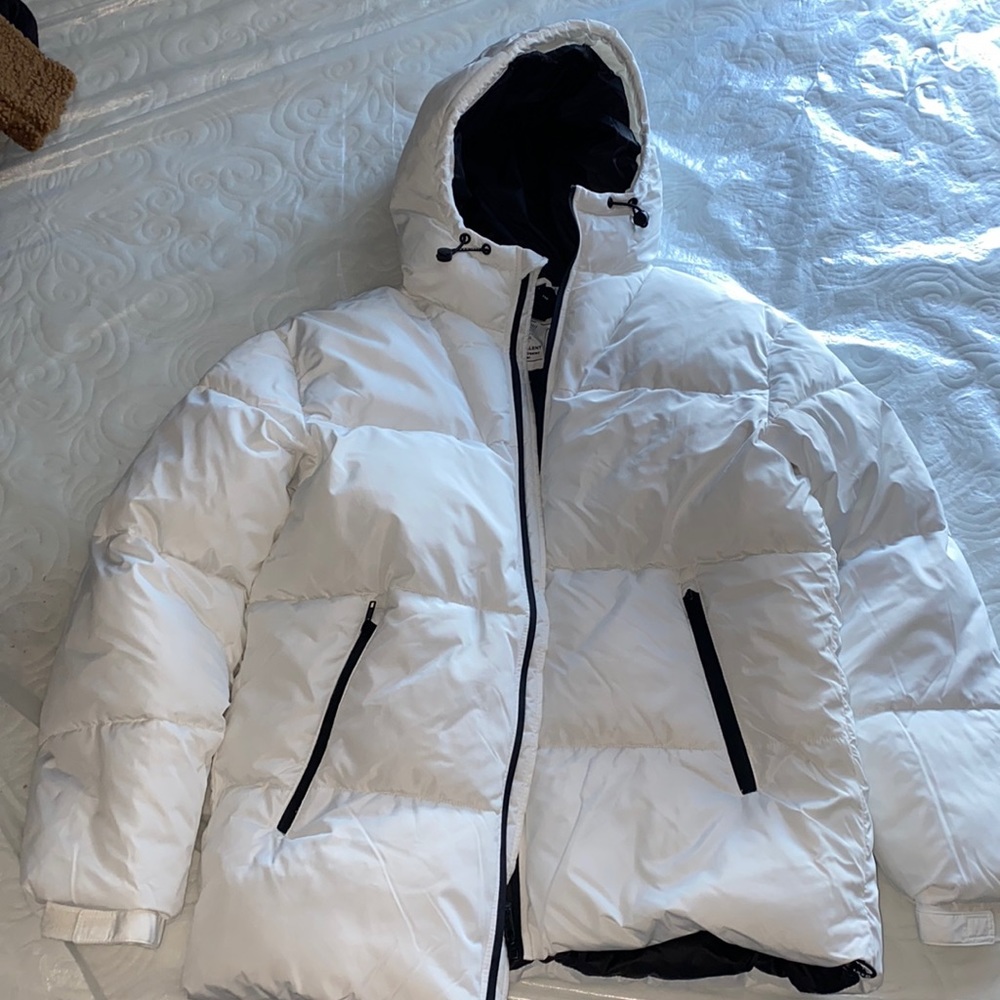 White puffer coat brand new